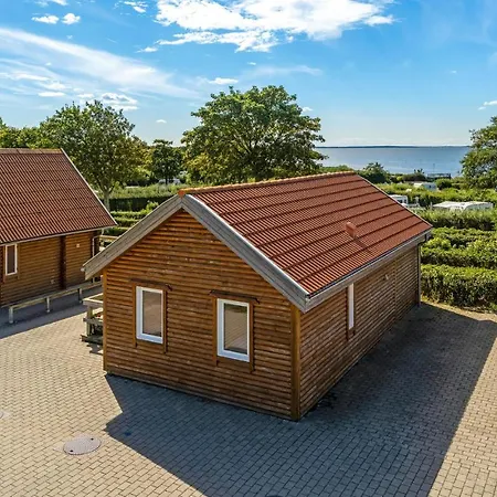 Cozy In With Outdoor Swimming Pool Holiday home *